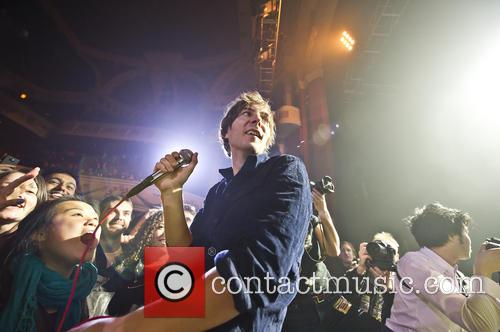 Thomas Mars interracts with his London audience
