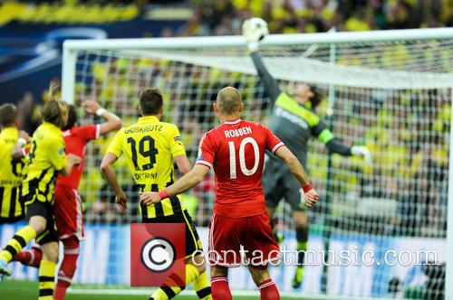 roman-weidenfeller-2013-uefa-champions-l