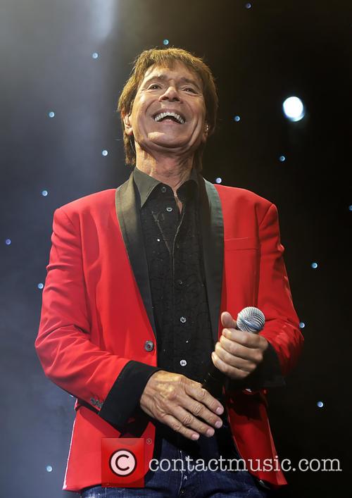 Cliff Richard Live