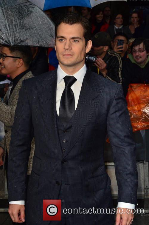 henry-cavill-man-of-steel-european-premi