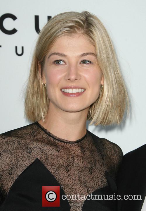 Rosamund Pike