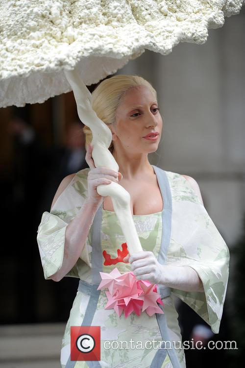 Lady Gaga brolly