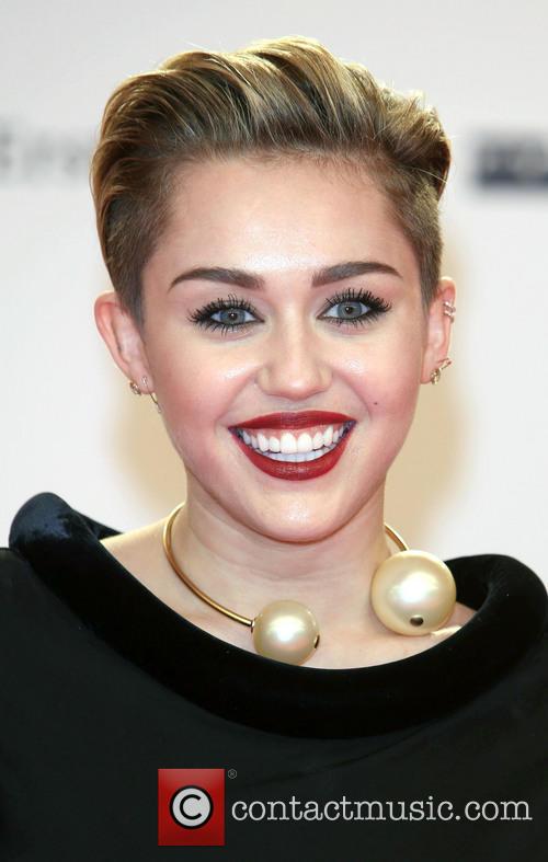 Miley Cyrus, Bambi 2013 Awards 