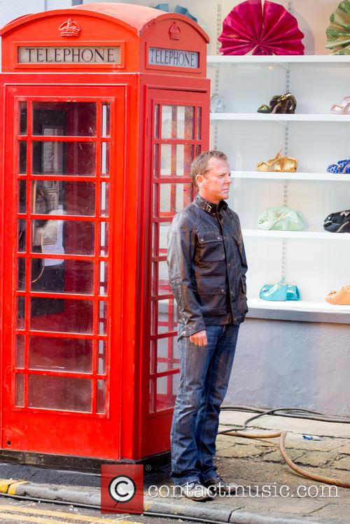 Kiefer Sutherland Filming 24 London Phone Box