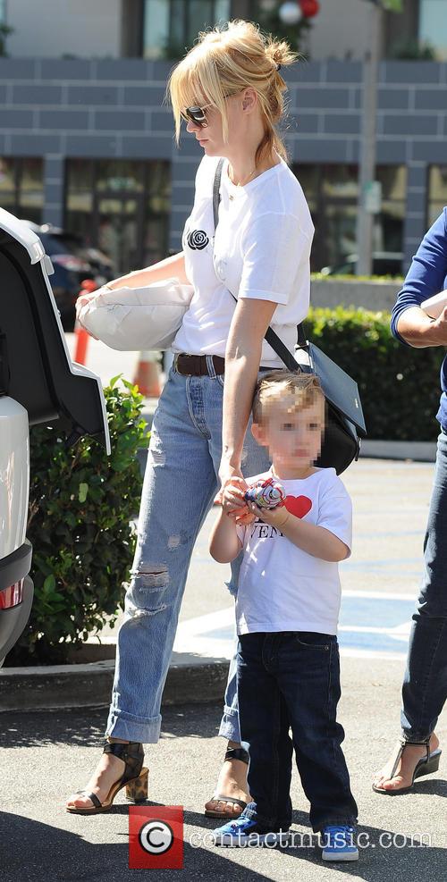 January Jones January Jones And Son Xander Out And About In Los Angeles 26 Pictures