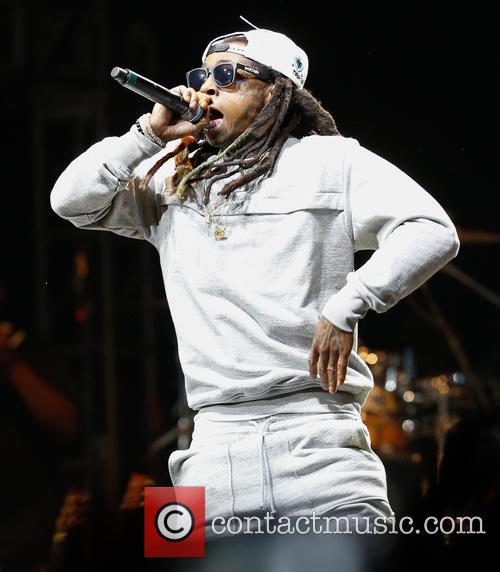 Lil Wayne performing live