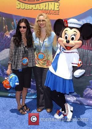 Finding Nemo on Picture  Courteney Cox And Lisa Kudrow Launch Of The Finding Nemo