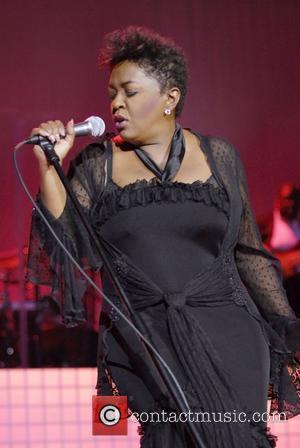 Anita Baker, American R&B and soul singer, songwriter, Top Hollywood Selebrities, top hollywood sexy artist