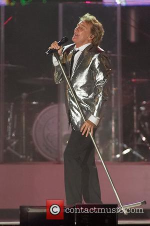 rod stewart son. Rod Stewart performing live at