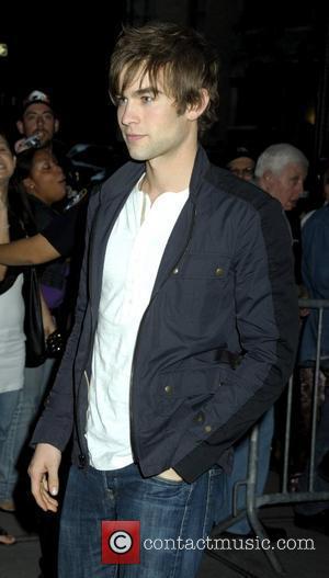 http://www.contactmusic.com/pics/mb/cw_upfront_afterparty_220509/chace_crawford_5300398.jpg