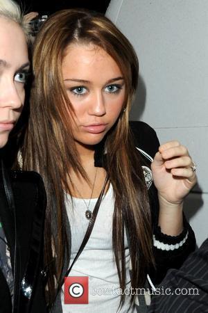 Miley Cyrus Hot Pics