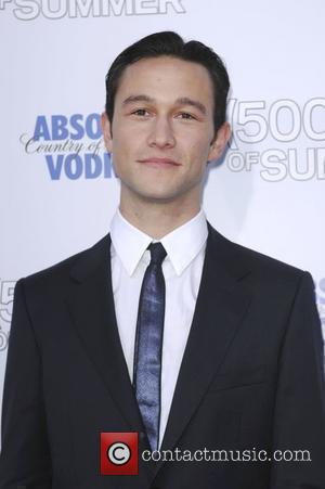 Joseph Gordon-Levitt Suit