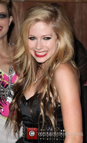 Avril Lavigne - Lavigne Dating Jenner? 16 February 2010 12:17