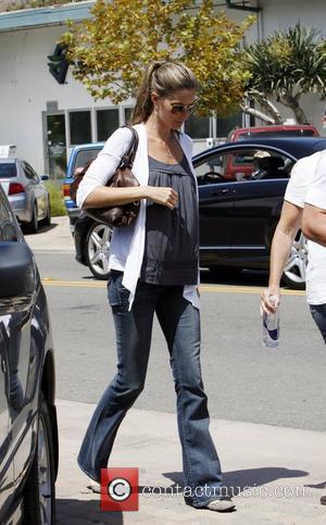 gisele bundchen baby pictures. Gisele Bundchen leaving