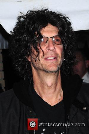 HOWARD STERN | Stern: Dont Forget How Great Lange Is | Contactmusic