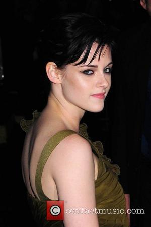 Kristen Stewart Picture on Picture  Kristen Stewart The Cinema Society   D G Screening Of  The