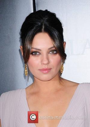 Mila Kunis - Mila Kunis Talks Weight Loss At Black Swan Premiere