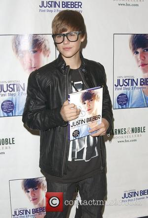 justin bieber tickets. Justin Bieber book signing