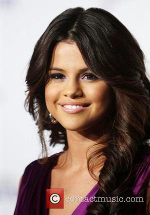 selena gomez 2011 who says. Selena Gomez