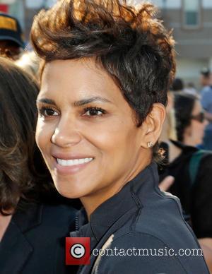 Halle Berry - 20th Annual EIF Revlon Run Walk for...