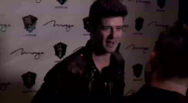 Robin Thicke Quizzed Outside 1 Oak Nightclub