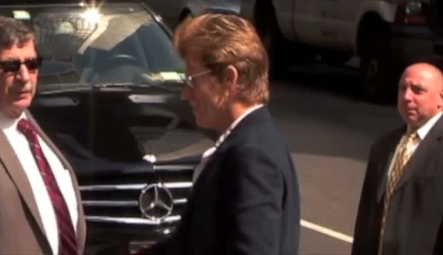 Denis Leary Seems Camera Shy On Arriving At 'The Late Show'