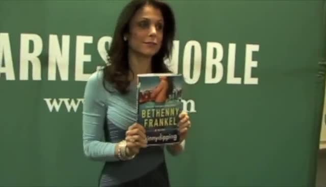 Bethenny Frankel Late To Book Signing Due To Wardrobe Malfunction