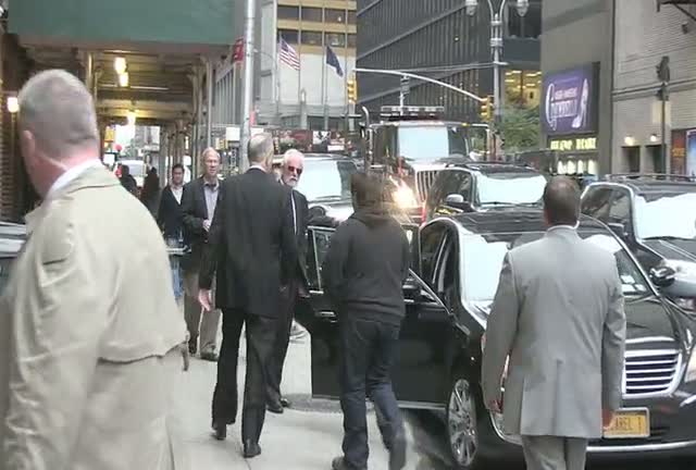 Bill O'Reilly Leaves For His Car After David Letterman Show