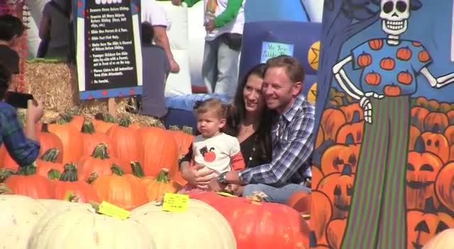 Ian Ziering and his wifeErin take their daughter to Mr. Bones Pumpkin Patch