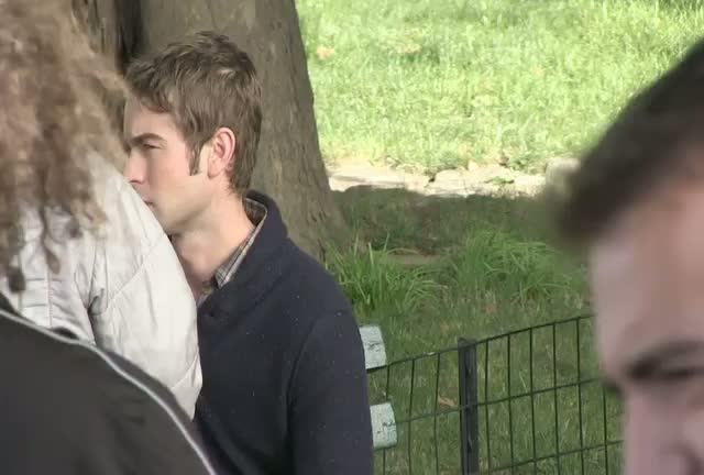 Paparazzi Told To Move As They Try And Snap Leighton Meester And Chase Crawford Filming 'Gossip Girl'