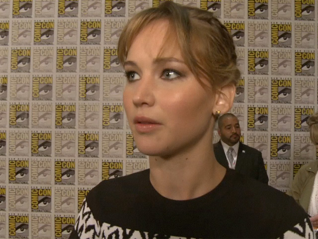 Jennifer Lawrence Praises Fans At Comic-Con Where She Supports New Movie 'The Hunger Games: Catching Fire'