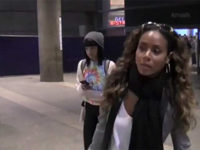 Jada Pinkett-Smith And Willow Smith Make Calm Arrivals At LAX