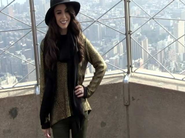 Cher Lloyd Seems A Little Nervous At The Top Of The Empire State Building