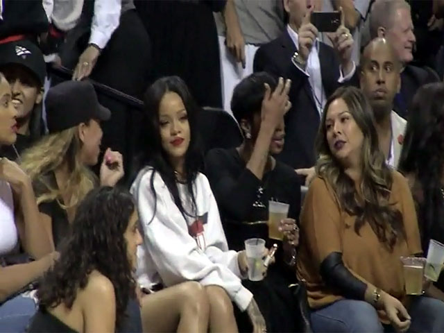 Rihanna Seems Unimpressed With Chris Brown During Warm-Up For Game - Summer Classic Charity Basketball Game Part 2