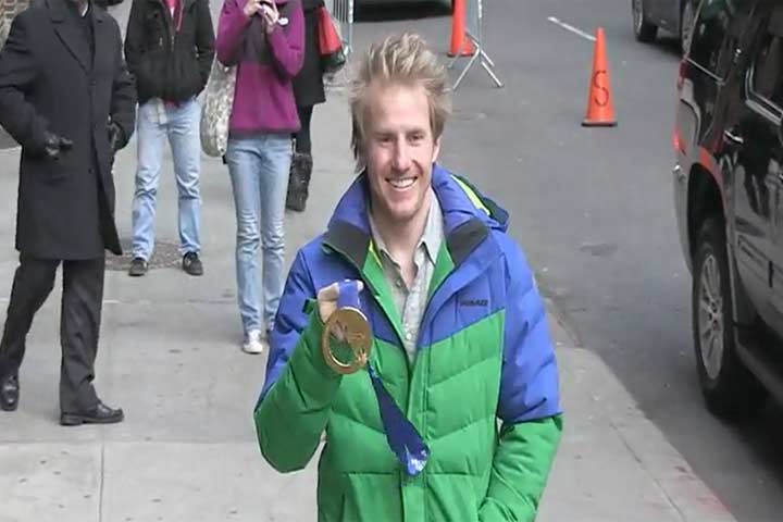 Sochi Olympic Skier Ted Ligety Lets Paparazzi Touch His Gold Medal Outside 'Letterman'