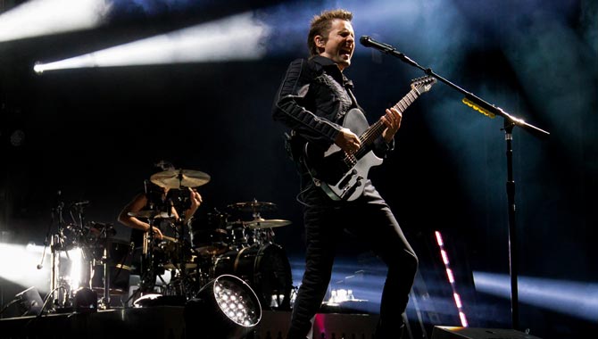 Muse - Manchester Arena Friday 8th April 2016 Live Review