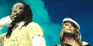 Black Eyed Peas - Pump It Single Review