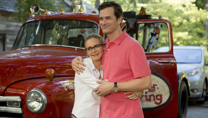 Alicia Silverstone and Tom Everett Scott are the Heffley family parents