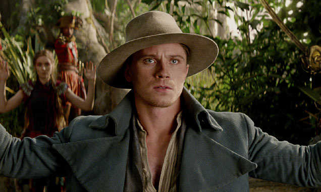 Garrett Hedlund in Pan