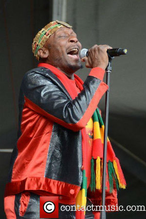 Jimmy Cliff Announces '2013 Many Rivers Crossed Tour'