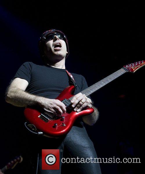 Joe Satriani