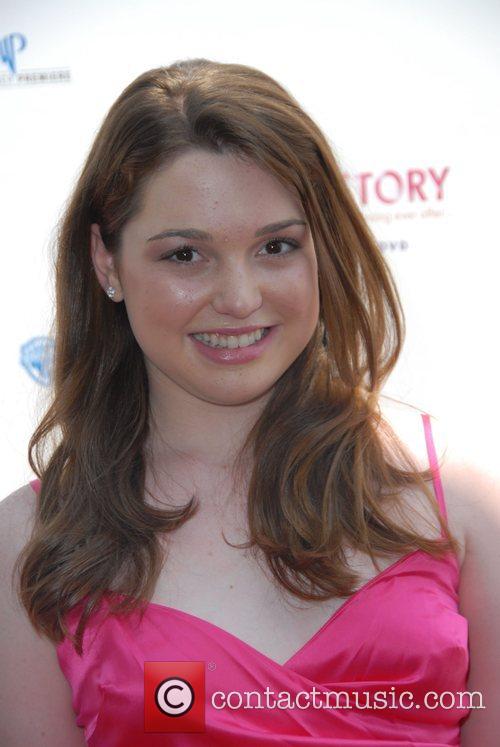 Jennifer Stone 1