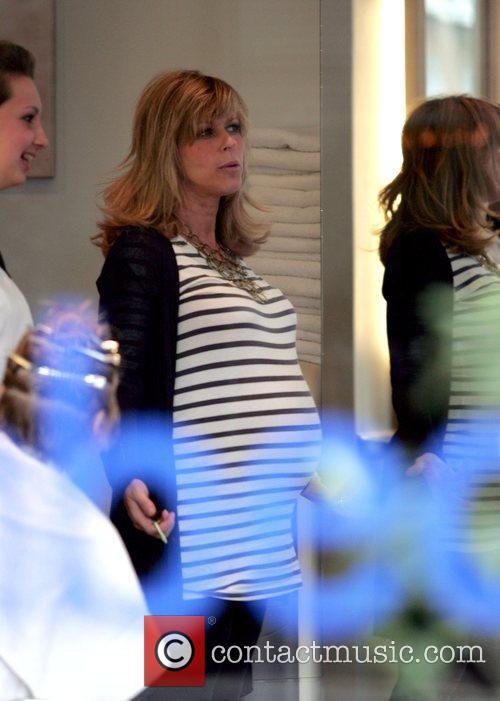 A Heavily Pregnant Kate Garraway 1