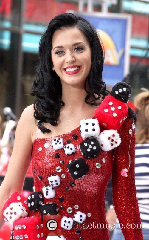 Katy Perry - performing live on the 'Today Show's Summer Concert Series ...