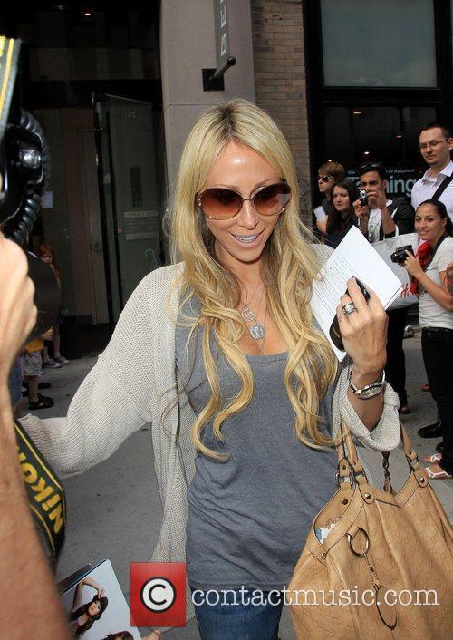 Tish Cyrus - leaving Gemini 14 hairdressers | 4 Pictures | Contactmusic.com