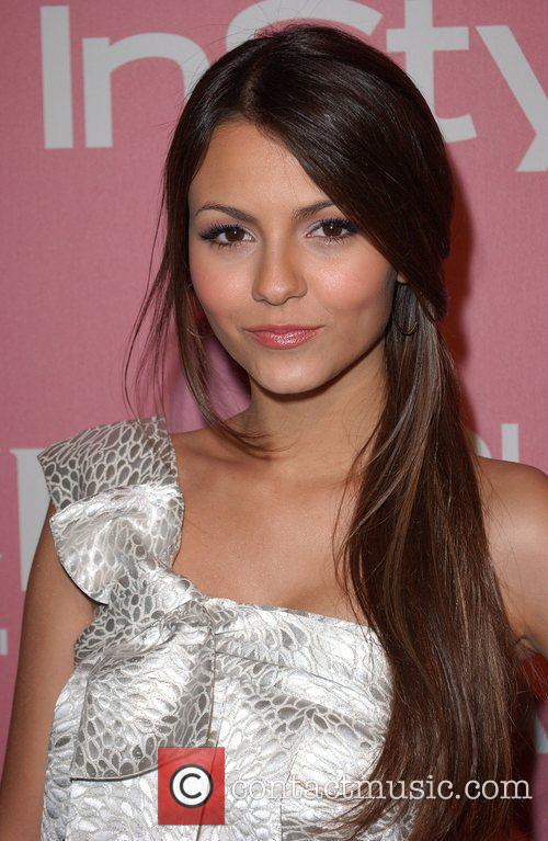 Victoria Justice - Second Annual Golden Globes Party Saluting Young ...