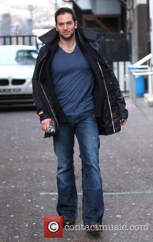 Luke Roberts - leaves the ITV studios | 6 Pictures | Contactmusic.com