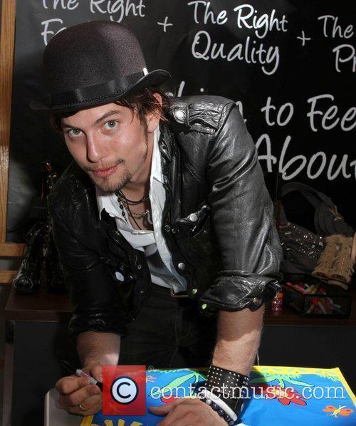 Jackson Rathbone 1