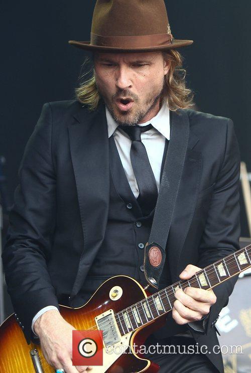 Nalle Colt Of Vintage Trouble 1