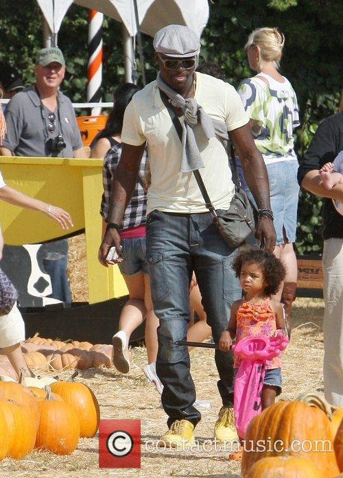 Seal - celebrities spend the afternoon at Mr Bones Pumpkin Patch in ...